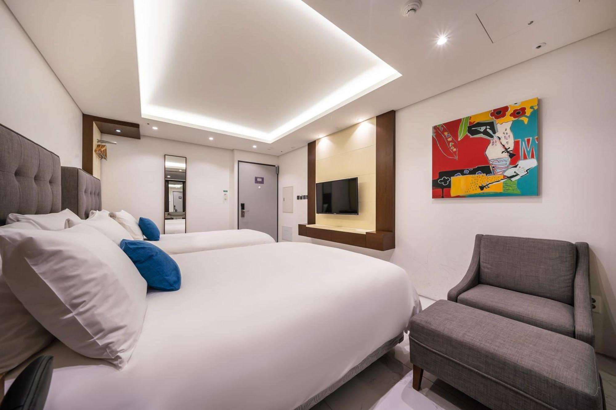 Sweet May Seogwipo Hotel Esterno foto