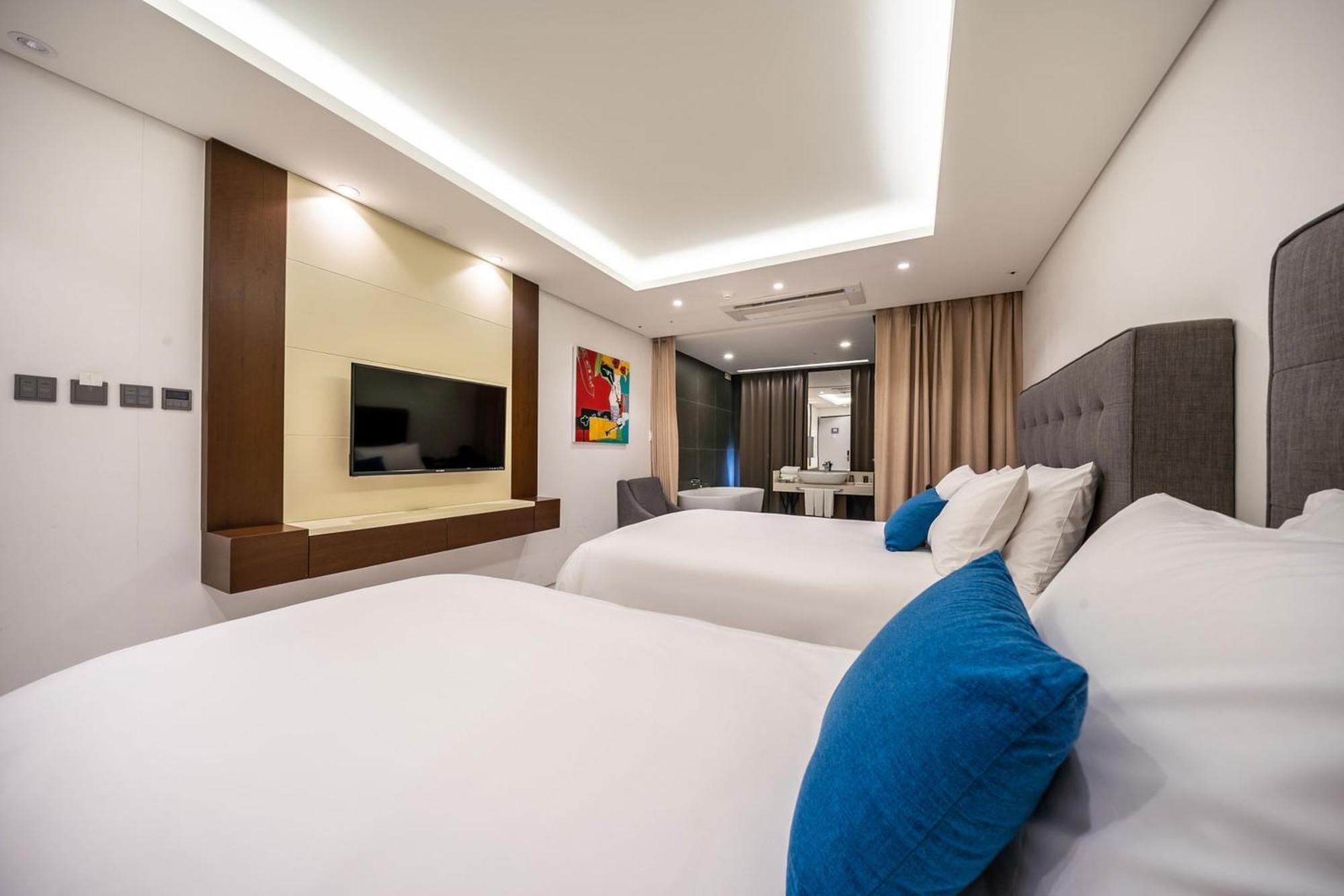 Sweet May Seogwipo Hotel Esterno foto